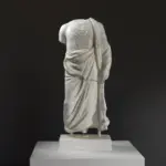 Replik der Statue des Asklepios aus hochwertigem Harz.