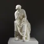 Statue der Calliope, detailreiche Darstellung der Muse.