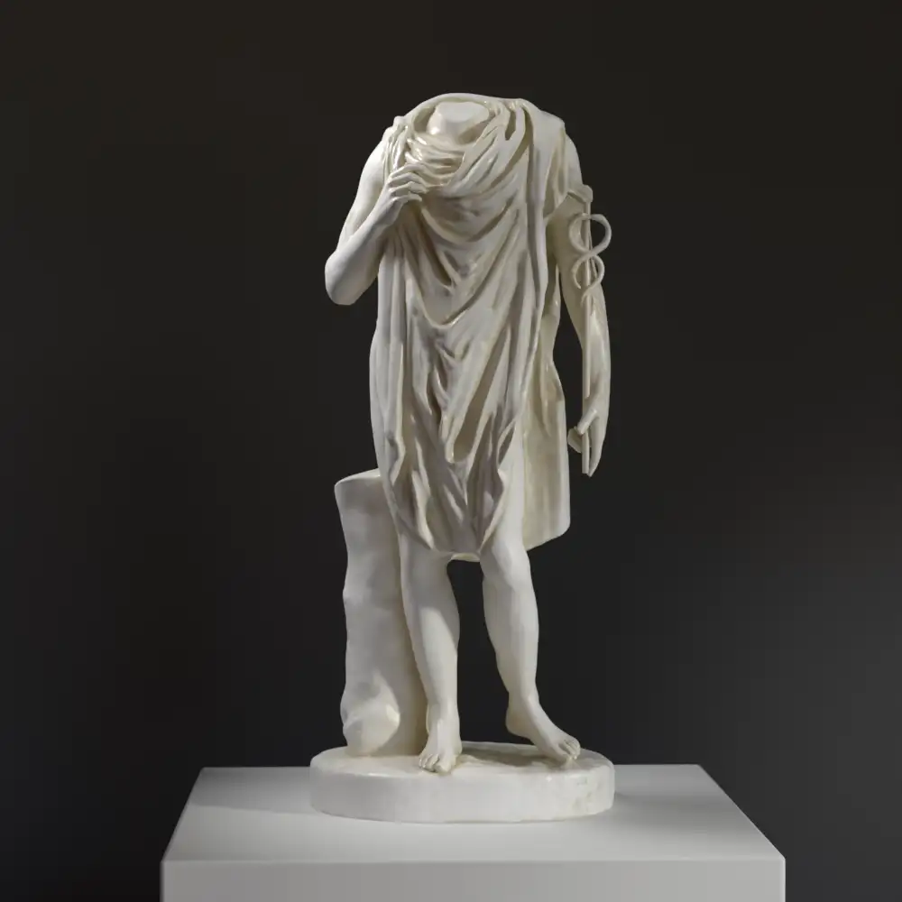 Replik der Statue von Hermes 2, die den Götterboten darstellt.