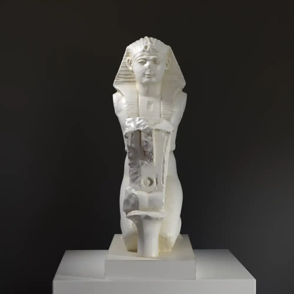 Statue von Seti I, die Opfergaben an Osiris darbringt.