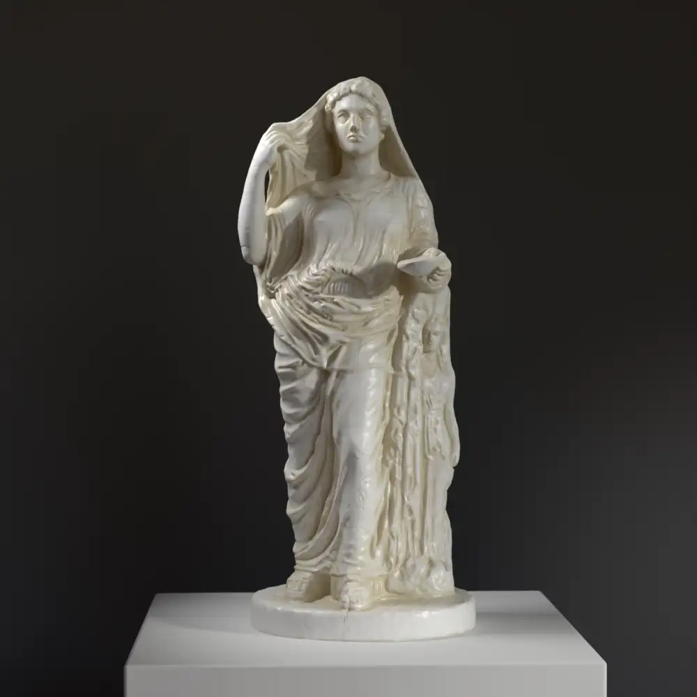 Replik der Statue der sich lehnenden Aphrodite, inspiriert von antikem Griechenland.