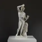 Replik der Skulptur des gießenden Satyrs aus dem 2. Jahrhundert n. Chr.