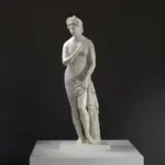 Replik der Venere Venus Skulptur aus hochwertigem Harz mit Marmor-Effekt.