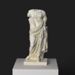 Replik der Statue von Hera, die die Göttin der Frauen und der Ehe darstellt.