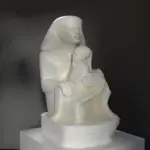 Nachbildung der Statue von Senenmut und Nefrure aus hochwertigem Harz.