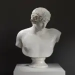 Büste von Antinous Ecouen aus hochwertigem Harz mit Patina.