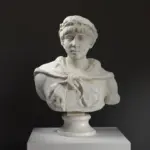 Büste eines jungen Prinzen, bekannt als Romolo Augustolo, mit feinen Details und einer Eichenkrone.