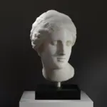 Büste eines weiblichen Kopfes, modelliert nach der Aphrodite von Cnidus.
