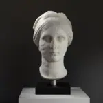 Büste einer weiblichen Statue, inspiriert von klassischer Kunst