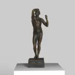 Escultura de la Edad de Bronce, réplica de Auguste Rodin.