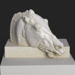 Escultura del Caballo de Selene, destacando su detallada representación.