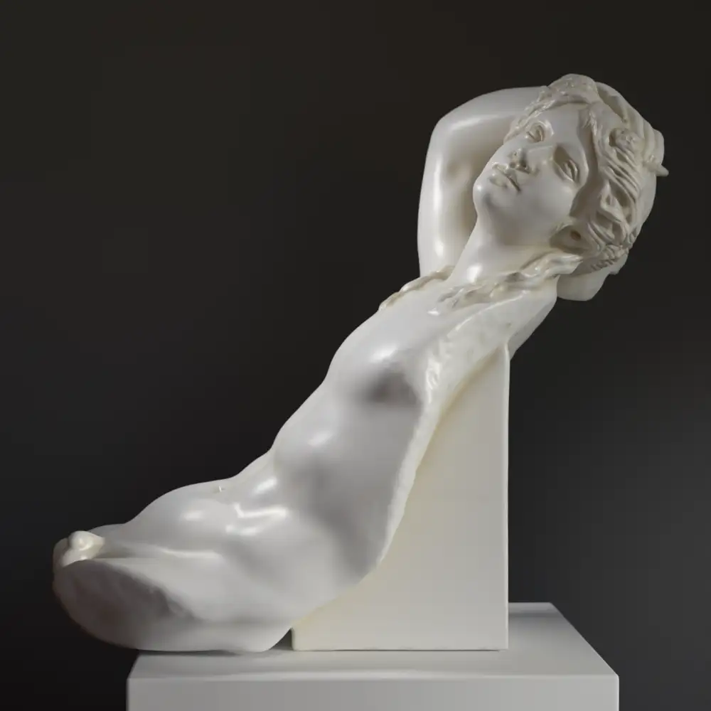 Escultura del Torso de Dionisio en resina con efecto de pátina.
