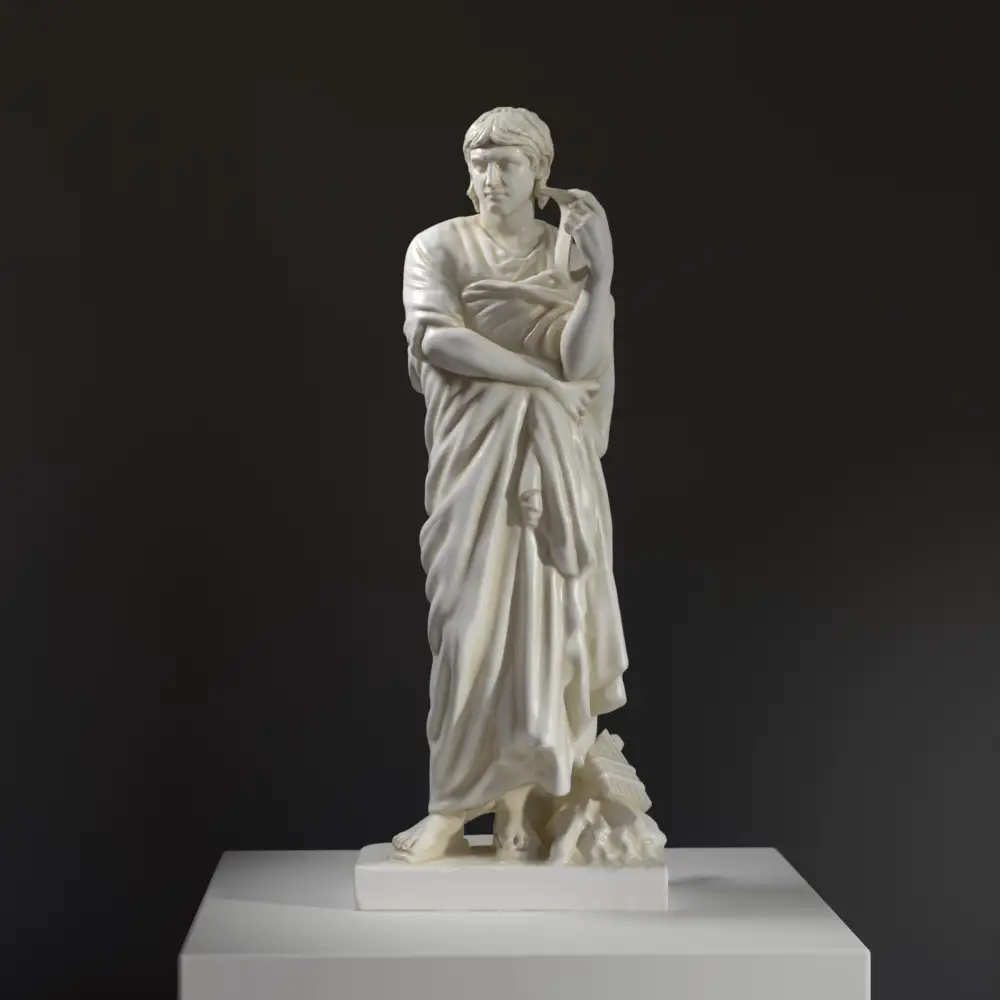 Busto de Virgilio en resina con acabado de pátina.