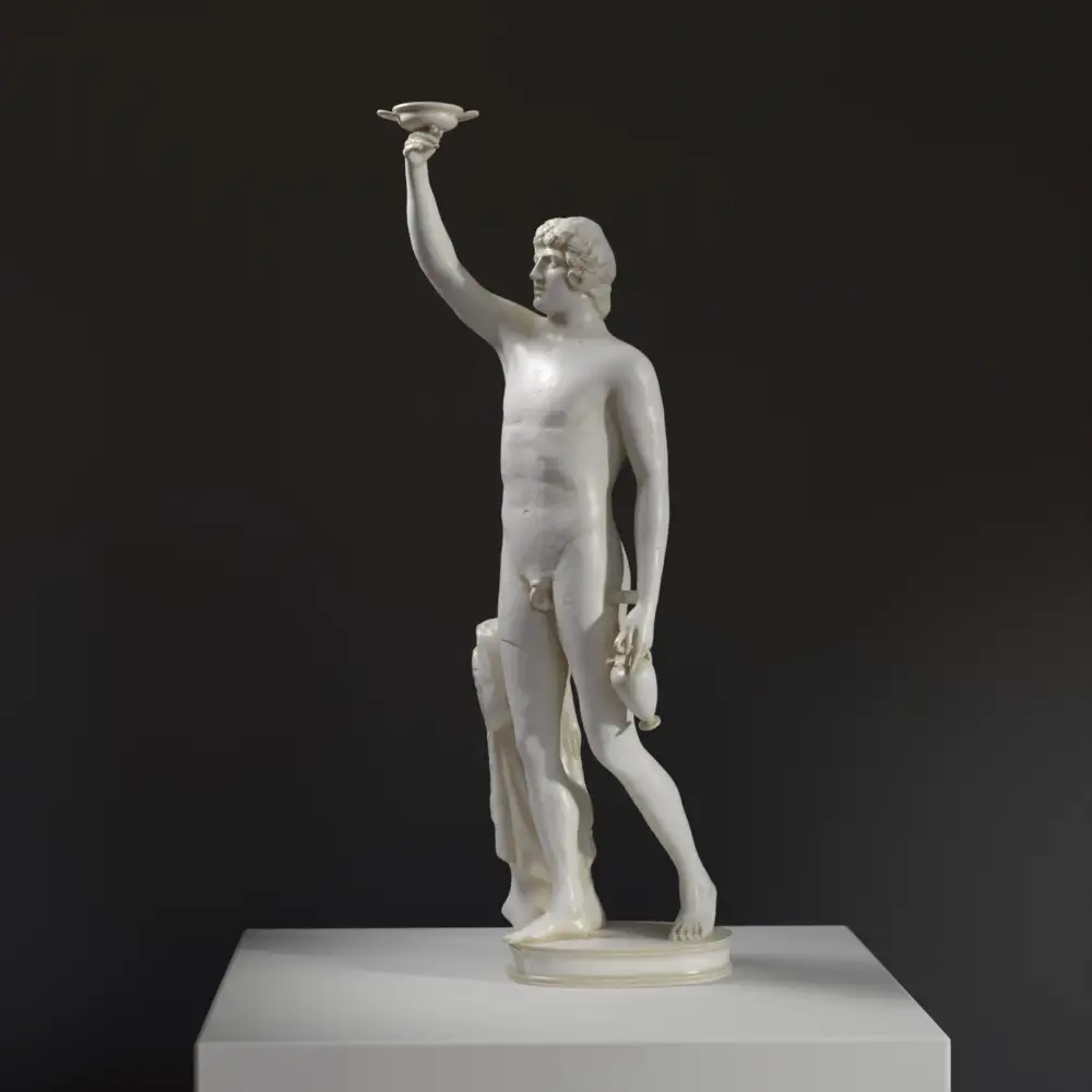 Escultura de Antinous, representando la belleza clásica de la antigua Grecia.