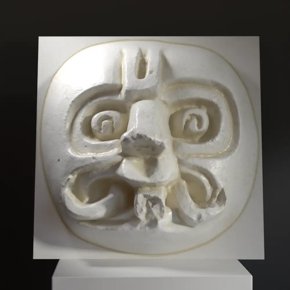 Escultura del Dios del Sol de la civilización maya, mostrando detalles anatómicos y simbólicos.