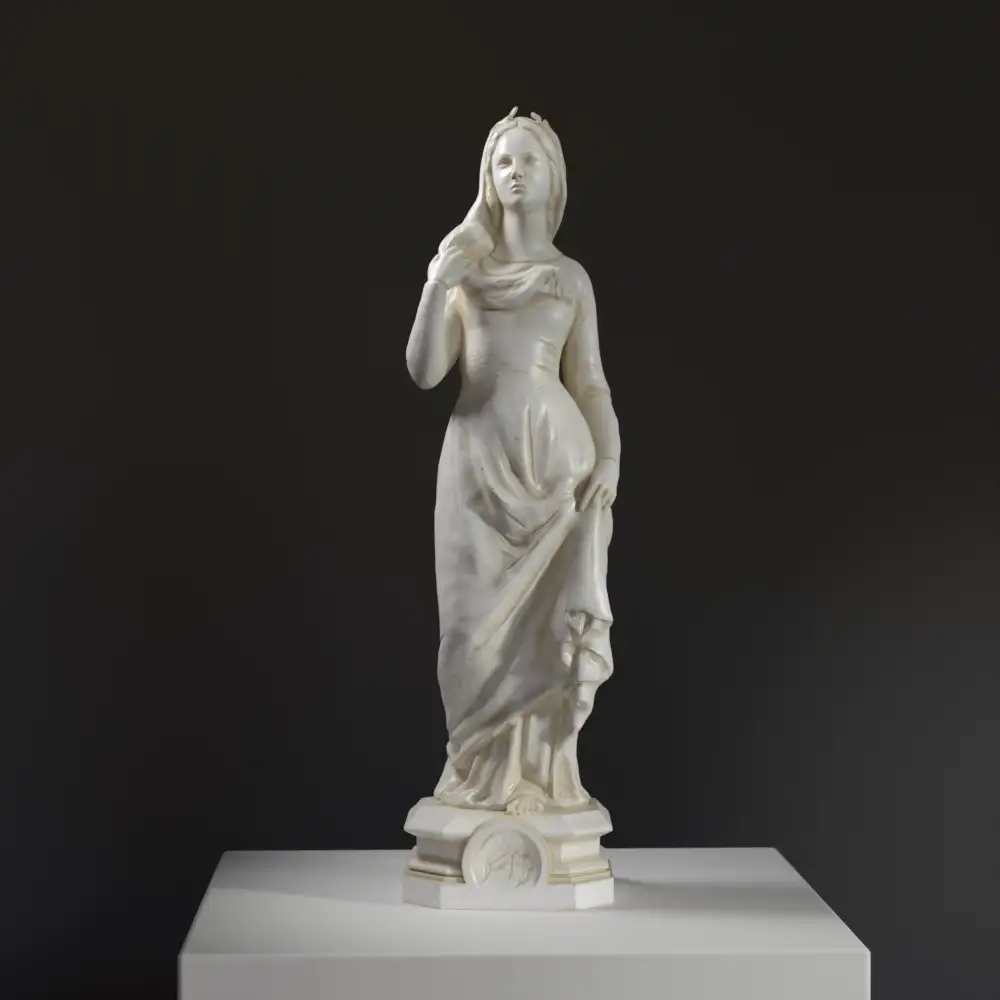 Escultura de Beatriz en el Musée des Beaux-Arts de Lyon, mostrando detalles del Renacimiento.