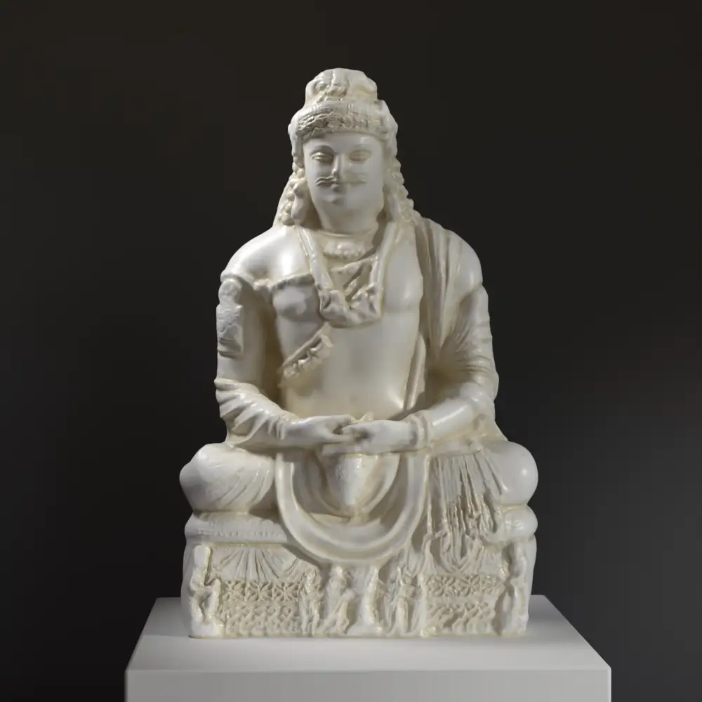 Escultura del Bodhisattva Maitreya en el Museo Estatal del Hermitage de San Petersburgo