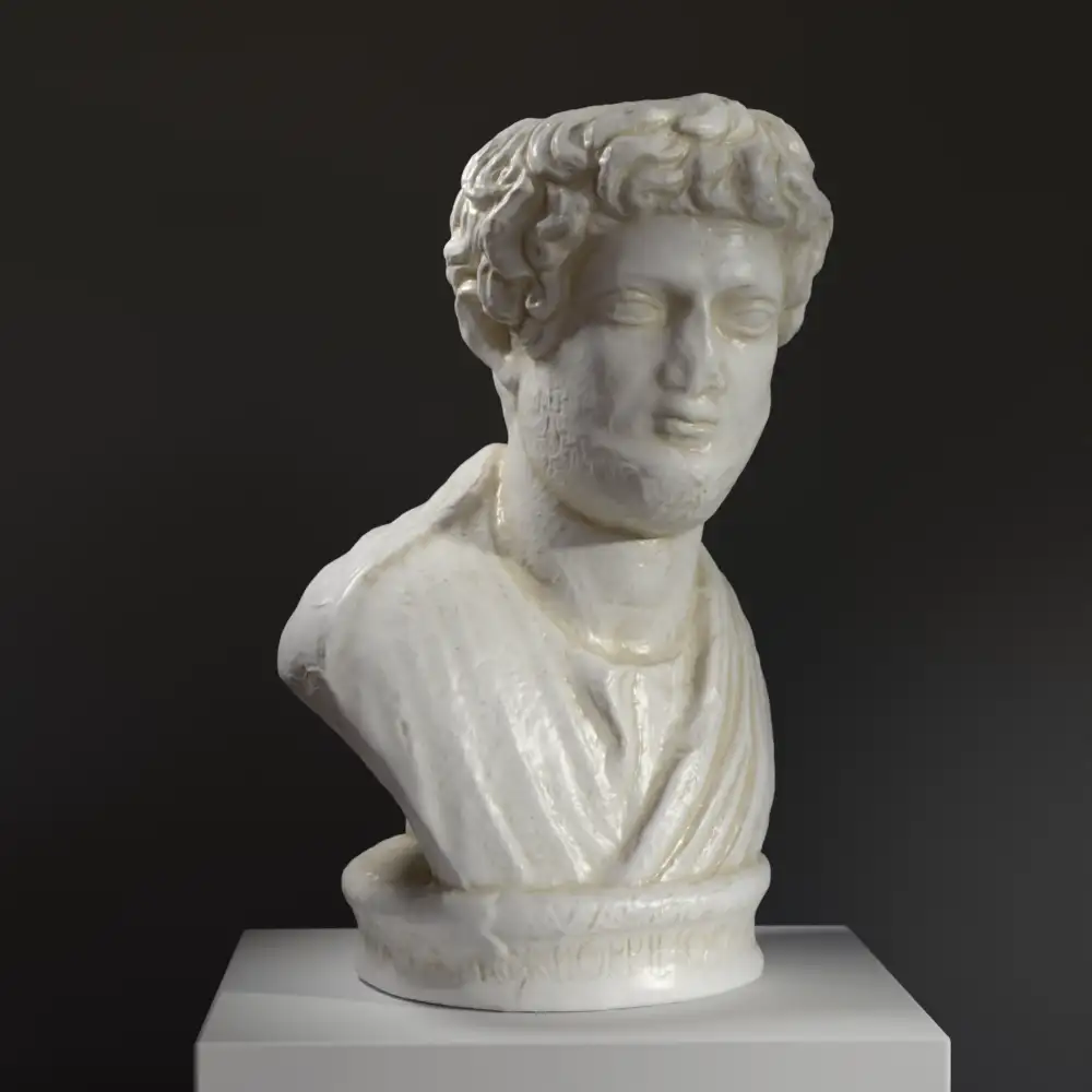 Busto del sacerdote L Titonio en resina de alta calidad.