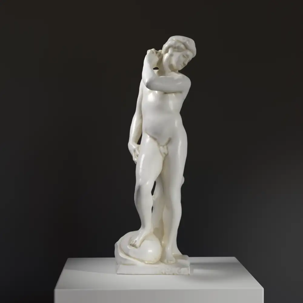 Escultura de David - Apolo en resina con acabado de pátina.