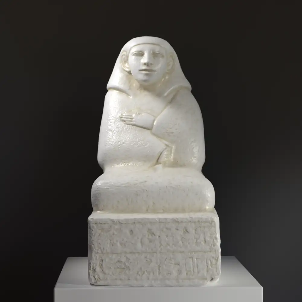 Busto de la Figura Egipcia del Escriba Nekht-Ankh con detalles intrincados.