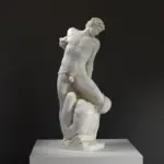 Escultura de Honor Triunfante sobre el Engaño, réplica en resina.
