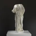 Escultura de Estatua de Mármol de la diosa Artemisa.