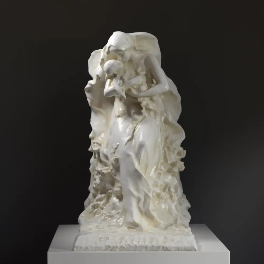 Escultura de Madre e Hijo con detalles en mármol y bronce.