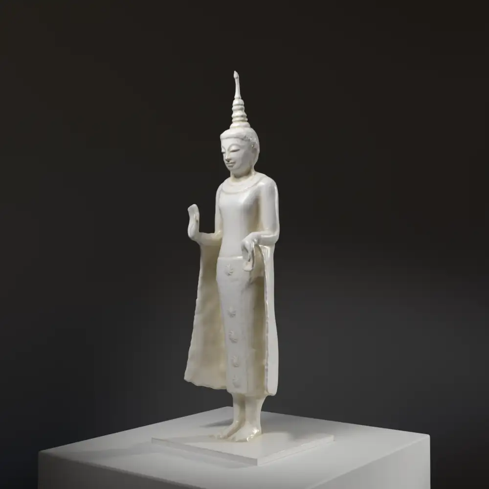 Escultura del Buda de estilo Lampang en resina con acabado de mármol y bronce.