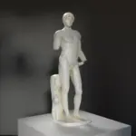Escultura de Apolo o atleta en el Museo Británico de Londres