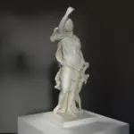 Escultura del Compañero de Diana II, mostrando a la diosa Diana y su compañero canino.