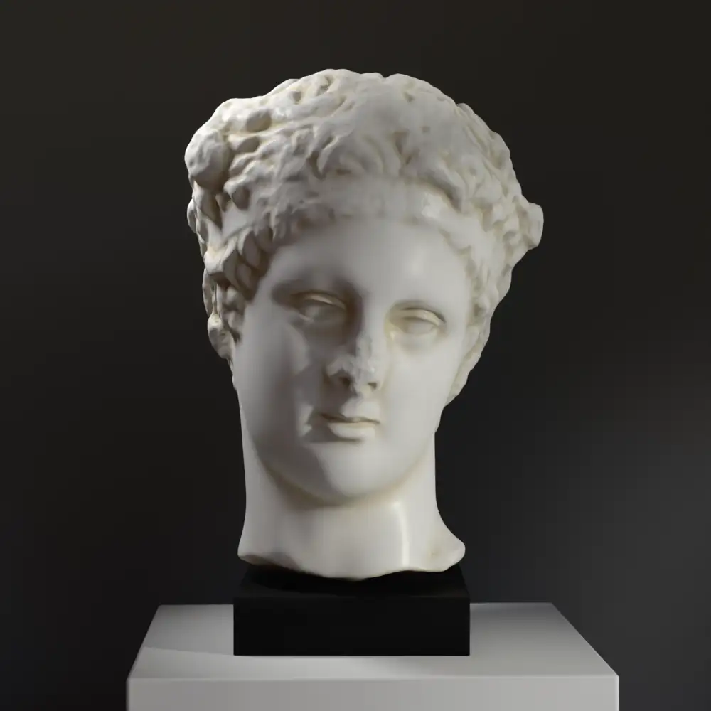 Busto de una cabeza de mármol romano de un sátiro con detalles de orejas puntiagudas y corona de bayas.