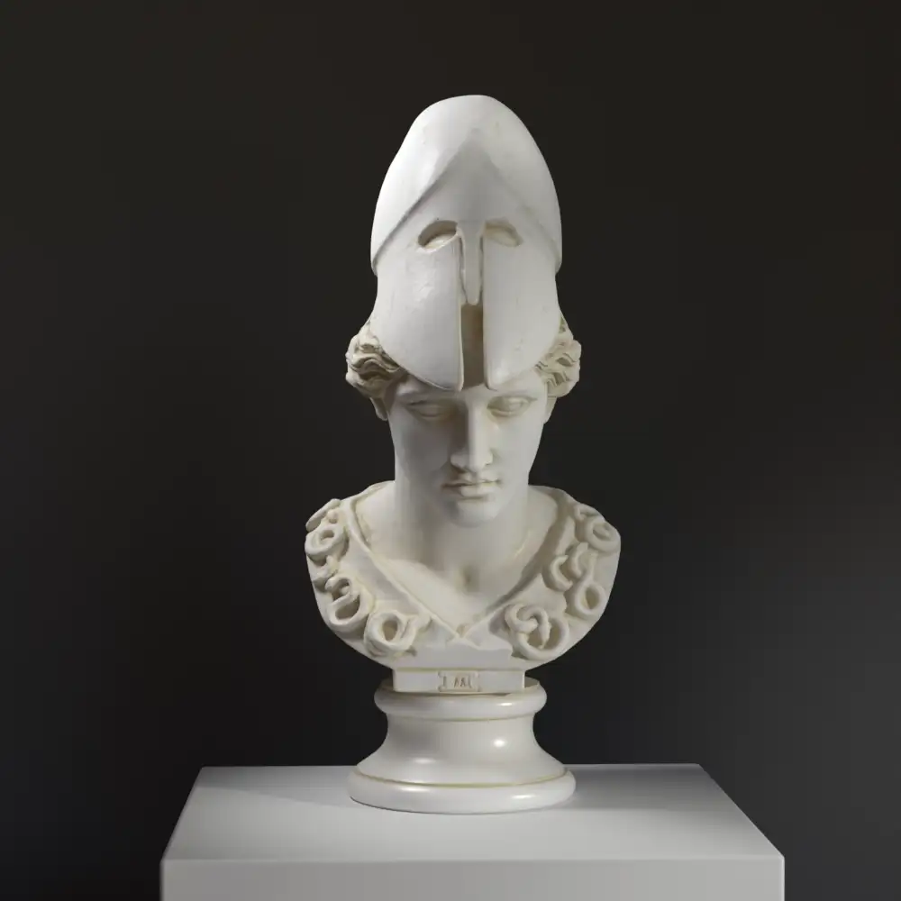 Busto de Atenea en el Museo Altes de Berlín, escultura clásica.