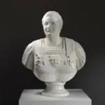 Busto del Emperador Vespasiano en resina con acabado de mármol y bronce.