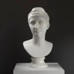 Busto de la Emperatriz Faustina la Mayor en resina con efecto de mármol y bronce.