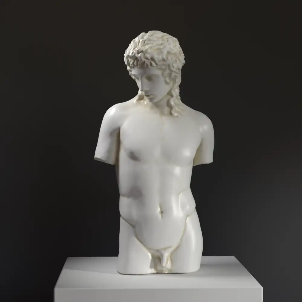 Sculpture d'Eros représentant un fragment de statue de la Grèce antique.