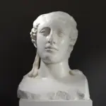 Buste d'Hermès en résine avec patine imitant le marbre.