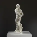 Sculpture de Jupiter, représentant le dieu romain avec une foudre.
