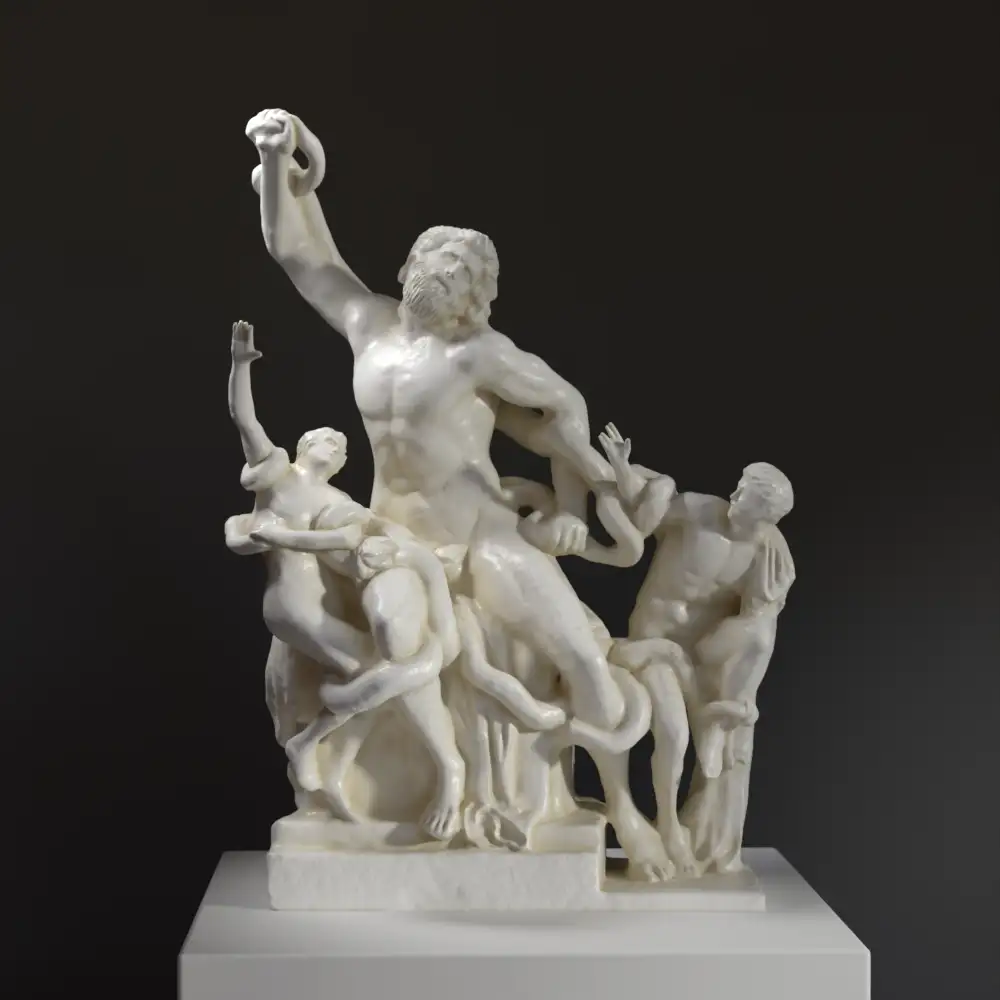 Réplique de la sculpture de Laocoön et ses fils, représentant la lutte contre des serpents marins.