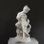 Sculpture de Léda au Musée des Beaux-Arts de Lyon, représentant la mythologie grecque.