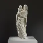Sculpture de la Madone de Zebrak, réplique classique en résine.