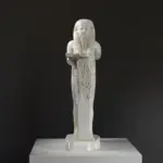 Sculpture du dieu du Nil Hapy, représentant l'art égyptien ancien.