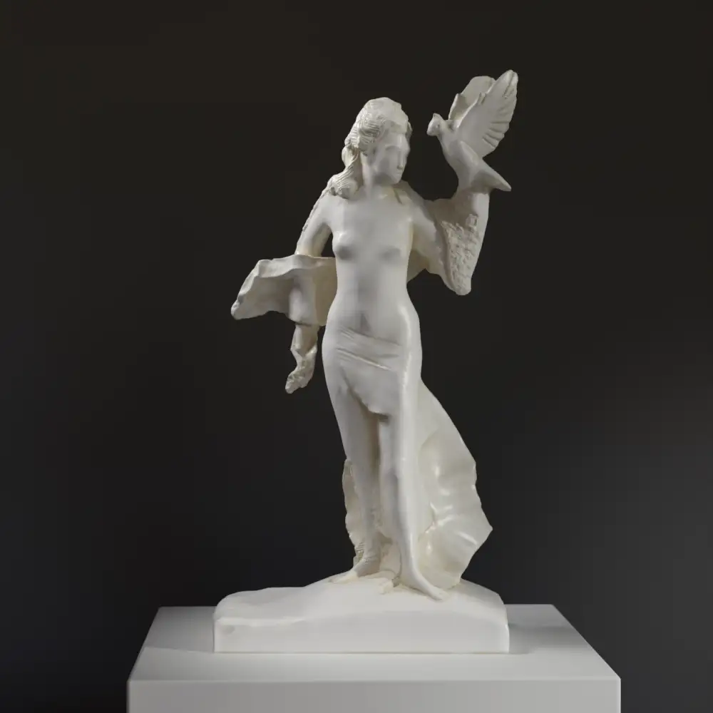 Sculpture de l'Aphrodite Paisible tenant une colombe.