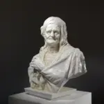 Buste d'une Vieille Femme Grotesque en résine, inspiré d'une sculpture du XVIIIe siècle.