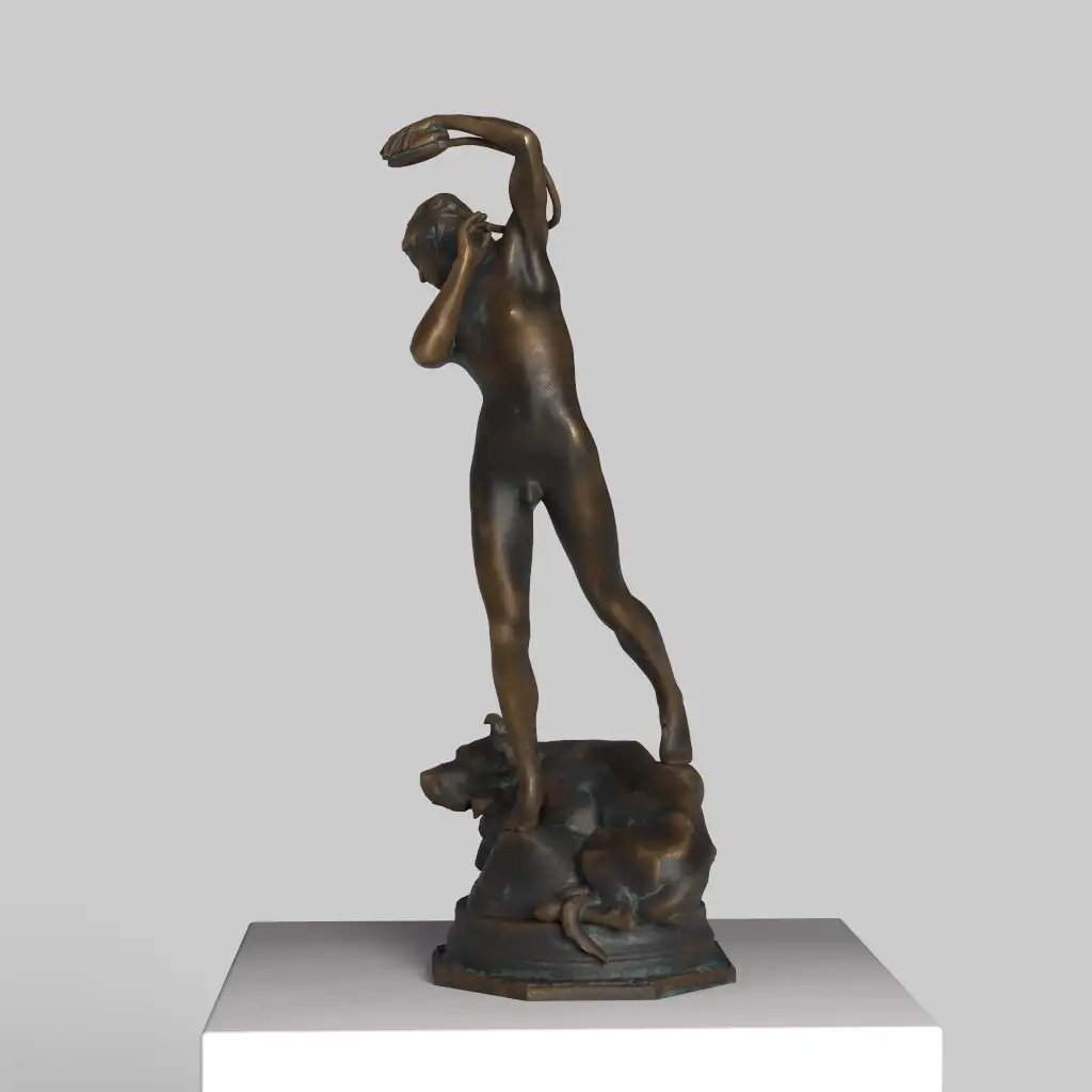 Replica della scultura di Ercole a Cambrai, Francia, in resina con finitura in patina.