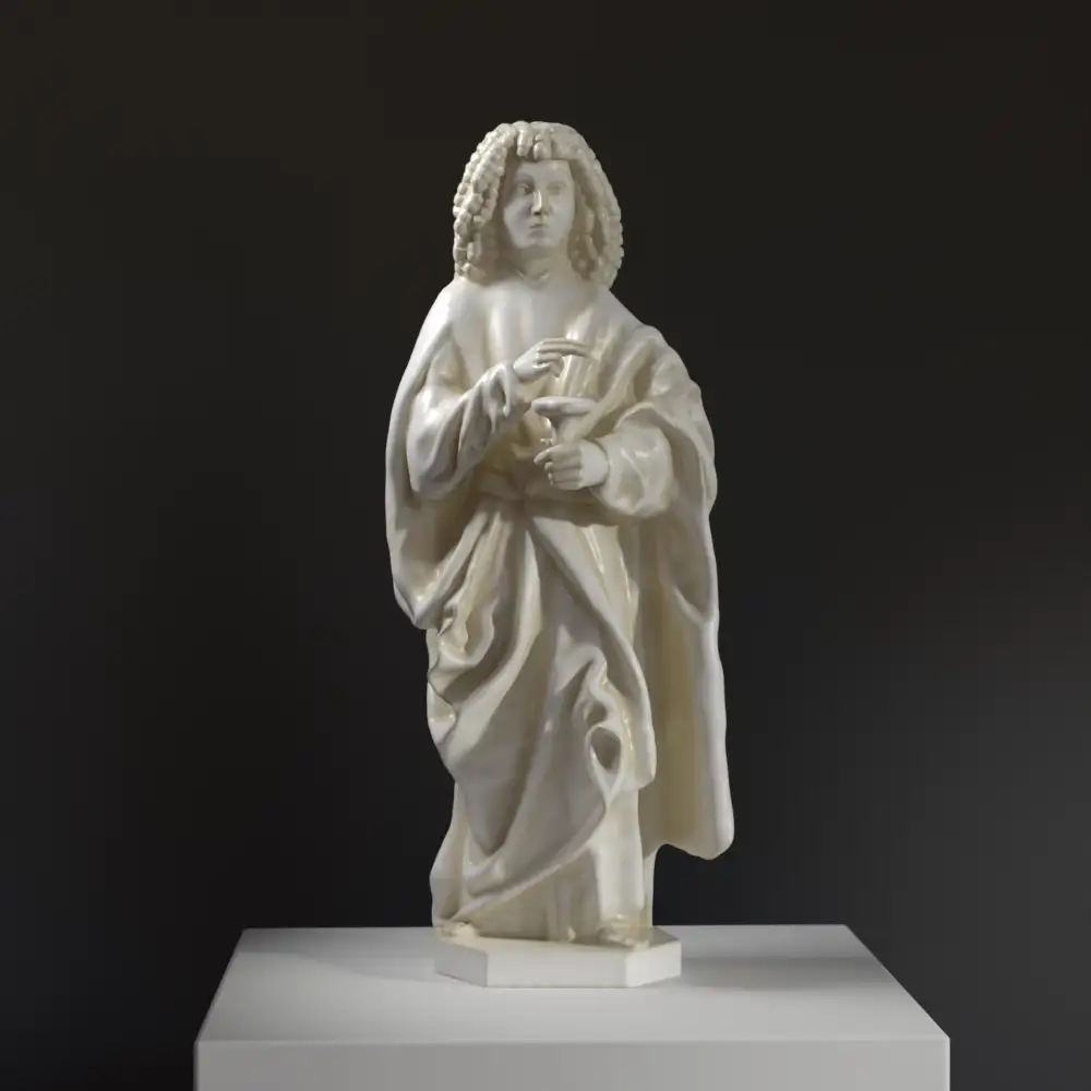 Replica della scultura di Sant Joan Evangelista in resina.