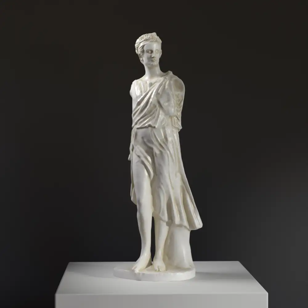 Replica della scultura del cosiddetto Bacco-Ermafrodito in resina con patina.