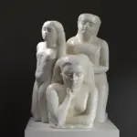 Replica della Scultura delle Tre Sorelle di Antonietta Raphaël in resina.