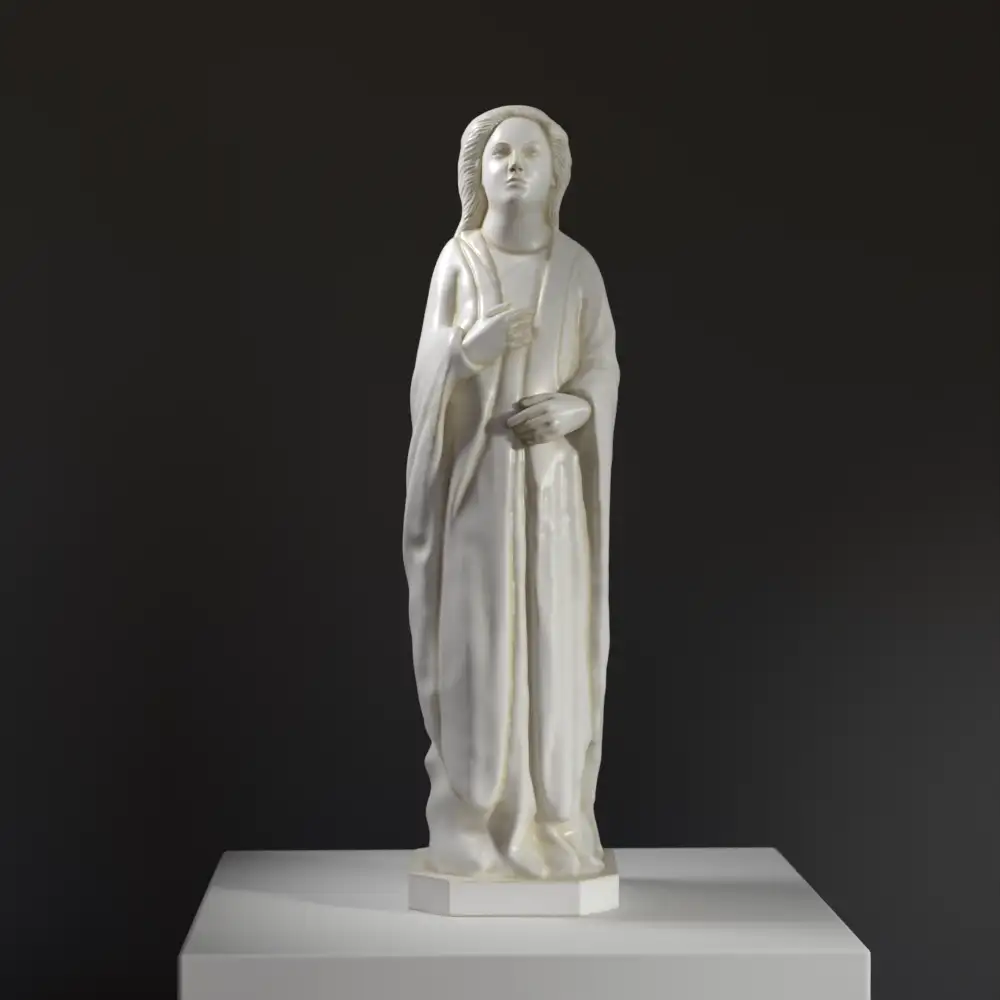 Replica della Scultura dell'Angelo Adorante in resina con patina.