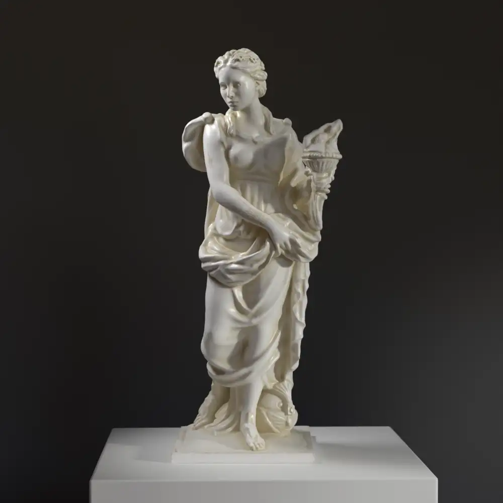 Replica della scultura di Asia al Palazzo di Versailles, rappresentante una donna elegante con un vaso di incenso.