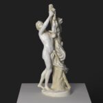 Replica della scultura di Edipo e Forbante al Louvre di Parigi.